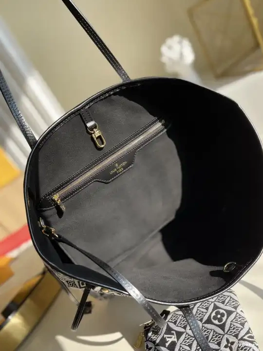 LOUIS NEVERFULL MM VUITTON 0511
